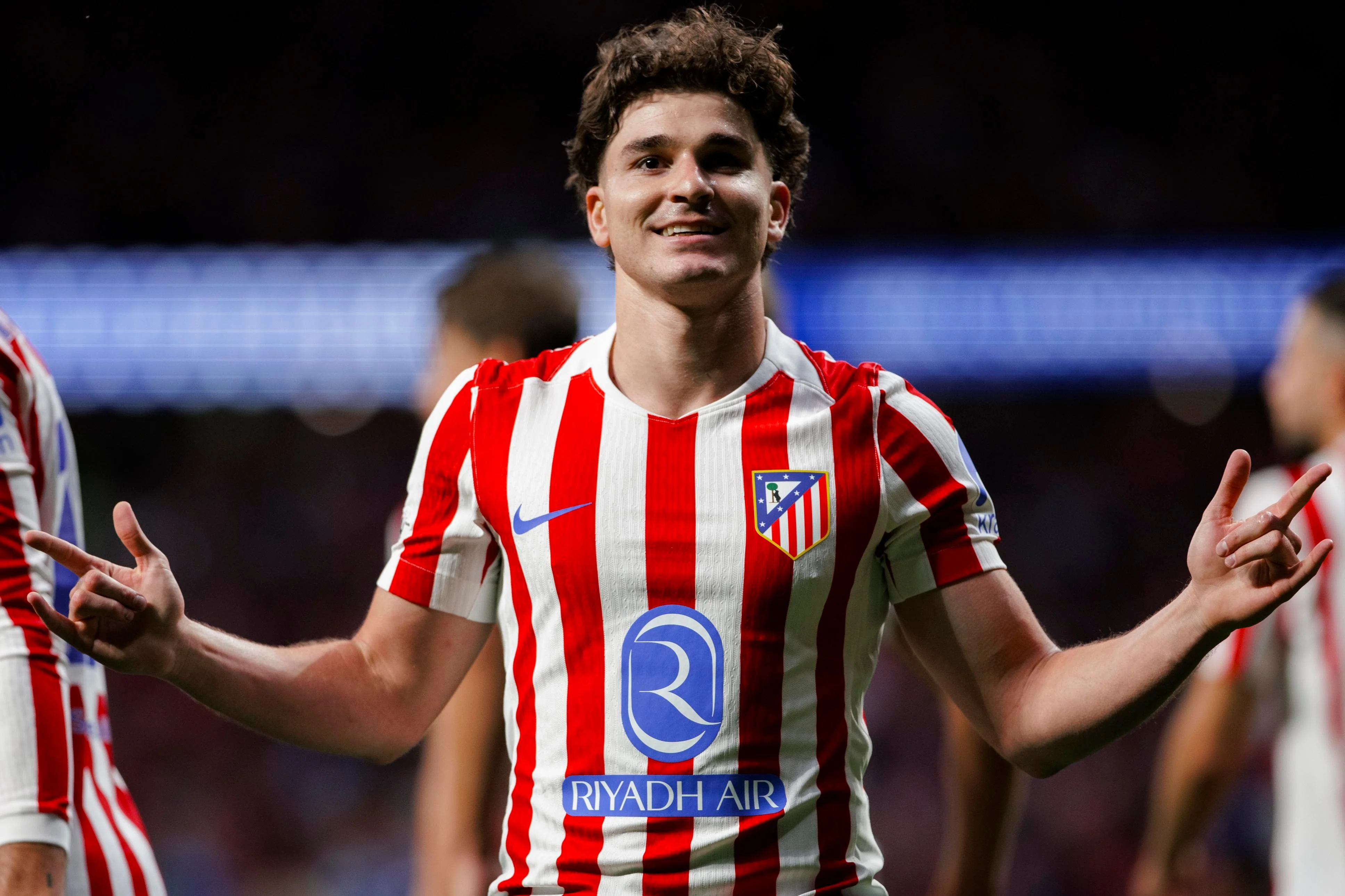 Julián Álvarez not giving up on dream of playing for Barcelona
